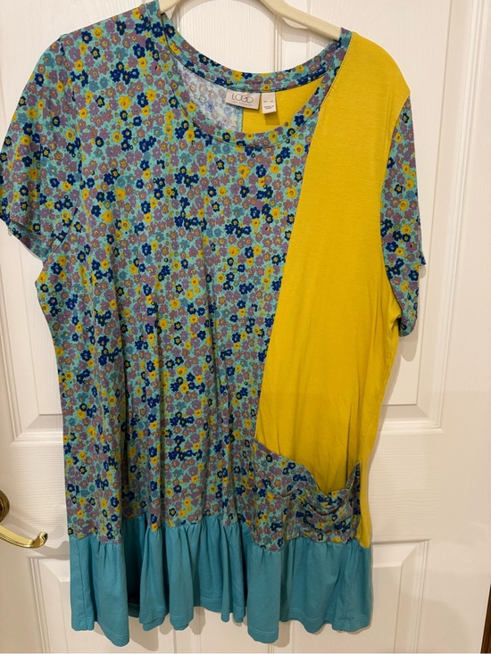 LOGO by Lori Goldstein Tops - LOGO by Lori Goldstein Yellow & Teal Floral Scoop Neck Top